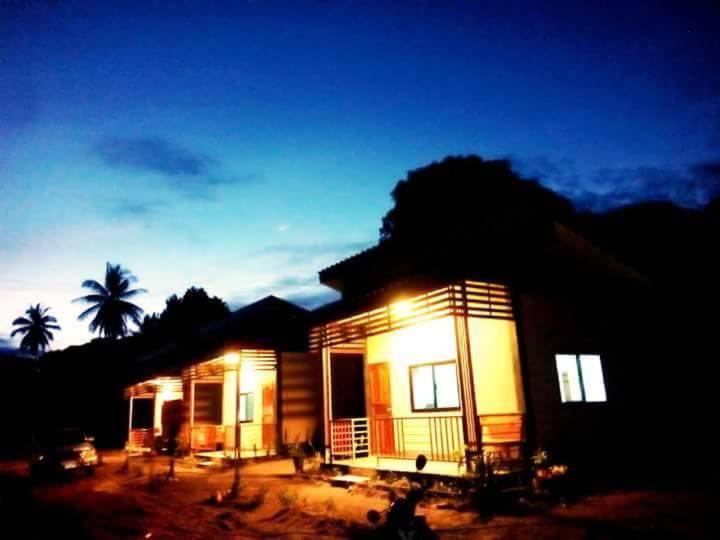 Готель Phu Chaem House Мечем Екстер'єр фото