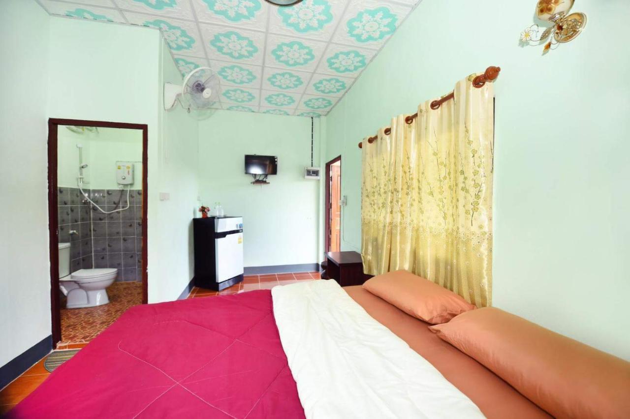 Готель Phu Chaem House Мечем Екстер'єр фото